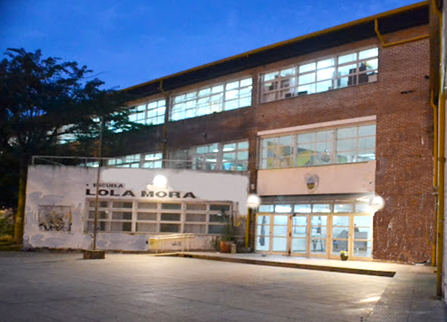 Escuela de Bellas Artes Lola Mora 1